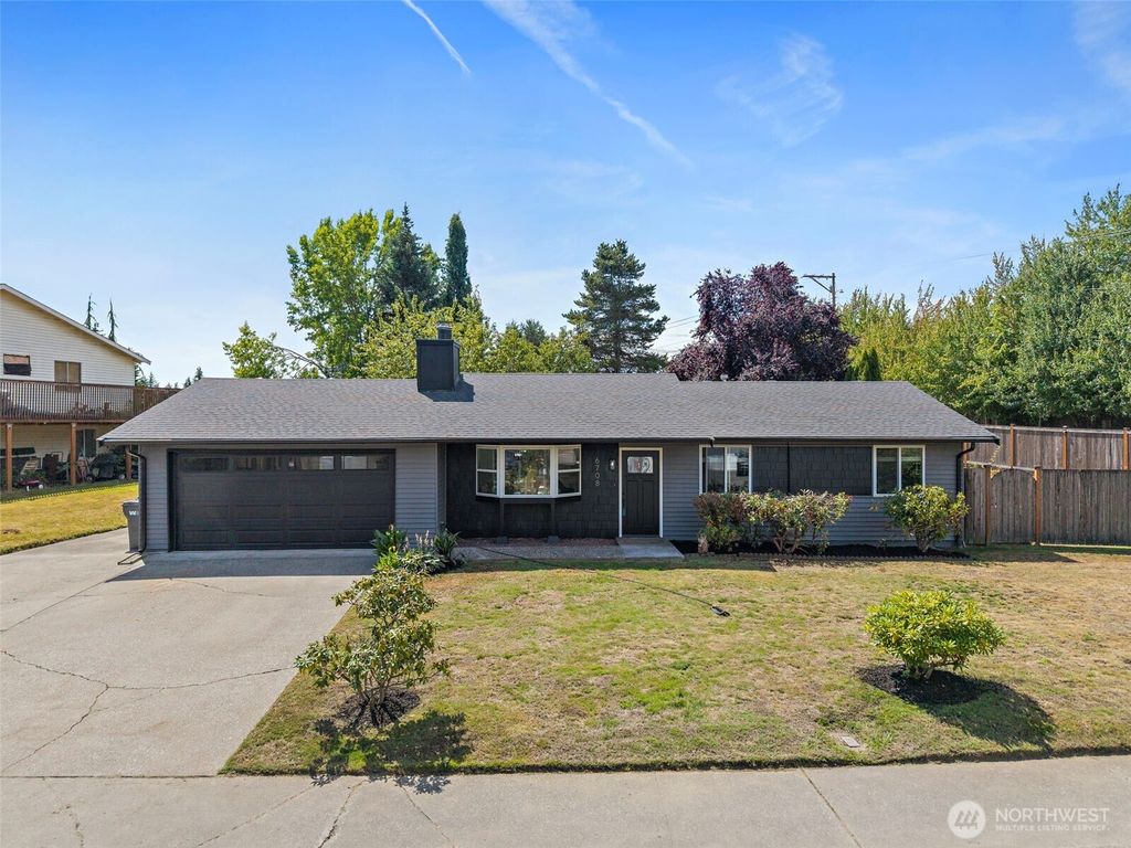 Photo of 6708 88th Place NE, Marysville, WA 98270 (MLS # 2419390)