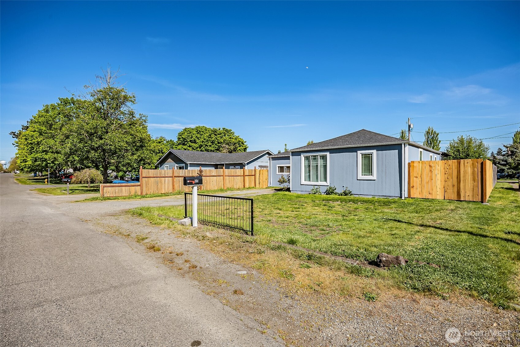 304 Edwards Street SW