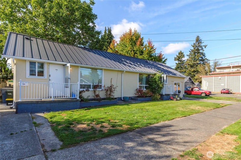 102 9th Street SW
