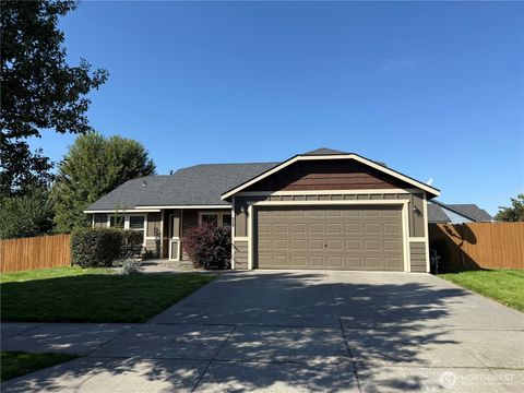 Photo of 928 Highland Road, Walla Walla, WA 99362 (MLS # 2433589)