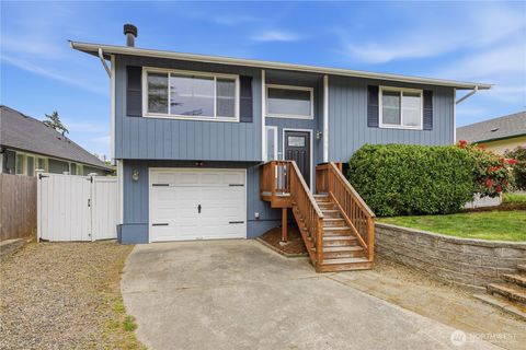 Photo of 5715 N 46th ST, Tacoma, WA 98407 (MLS # 2520365)
