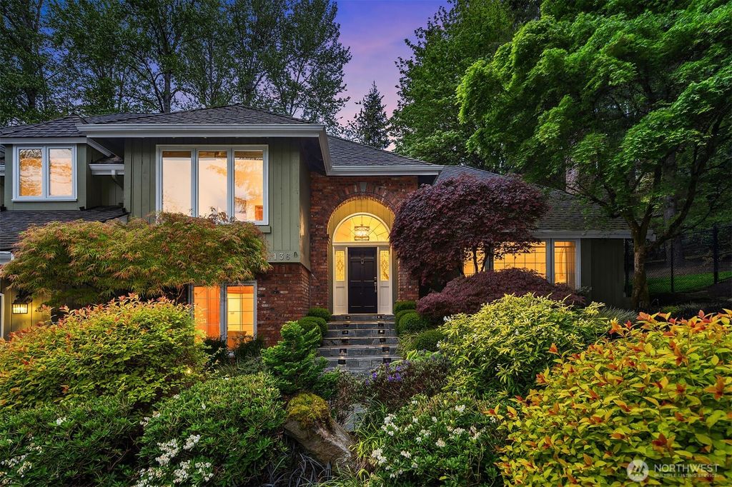 Photo of 14136 NE 32nd Place, Bellevue, WA 98007 (MLS # 2346977)