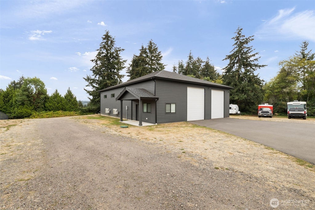 Photo of 2529 14th Ave NW AVE, Gig Harbor, WA 98335 (MLS # 2582004)