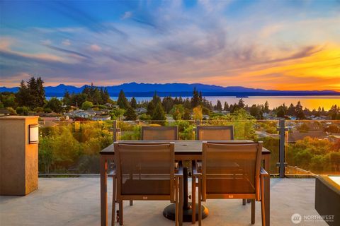 Photo of 227 Highland Drive, Edmonds, WA 98020 (MLS # 2553125)