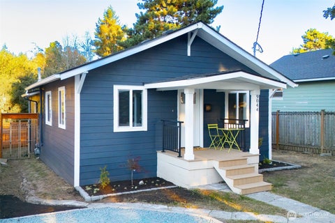 Photo of 9044 9th Avenue SW, Seattle, WA 98106 (MLS # 2572623)