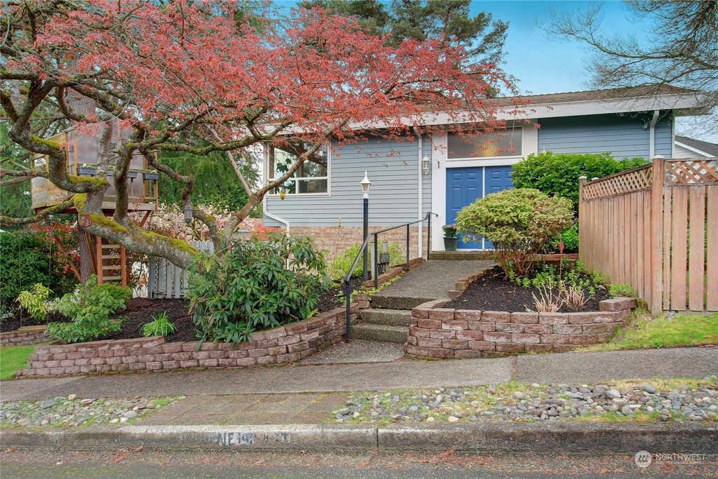 Photo of 10506 NE 198th Street, Bothell, WA 98011 (MLS # 2061140)