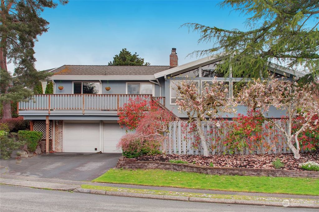 Photo of 10506 NE 198th Street, Bothell, WA 98011 (MLS # 2061140)