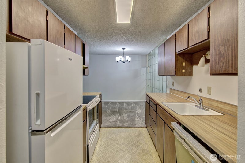 10459 Des Moines Memorial Drive S 305