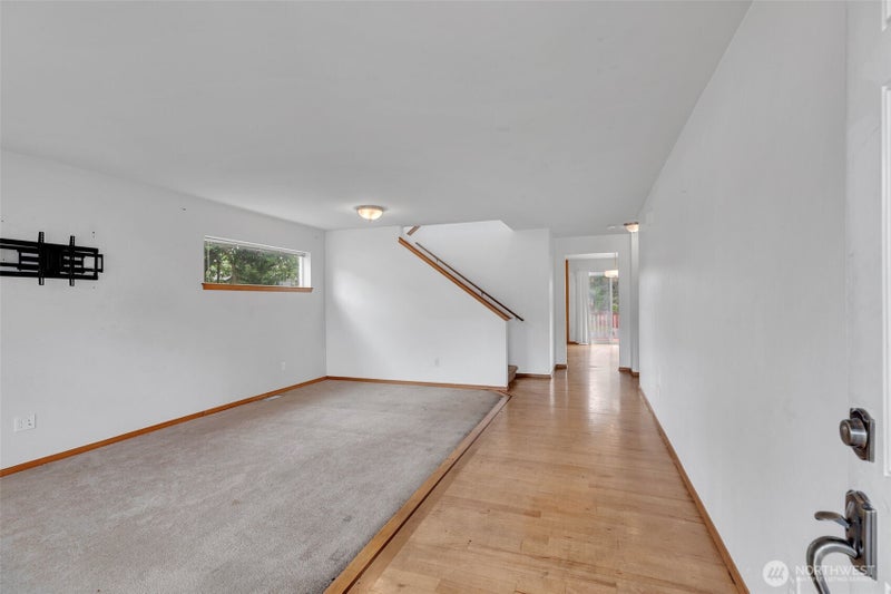728 95th Court SE