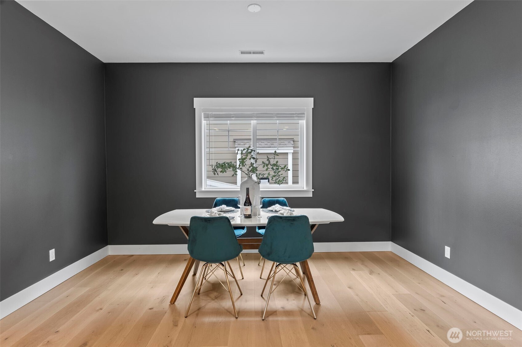 60 E Compass Lane A98524