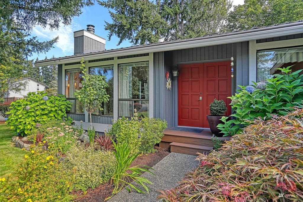 Photo of 17904 156th Place SE, Renton, WA 98058 (MLS # 1993650)