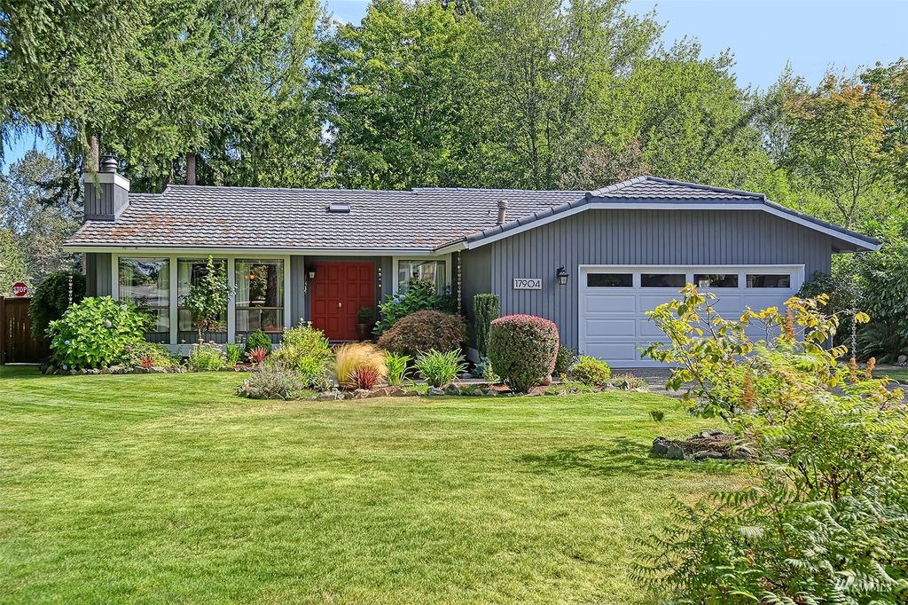 Photo of 17904 156th Place SE, Renton, WA 98058 (MLS # 1993650)