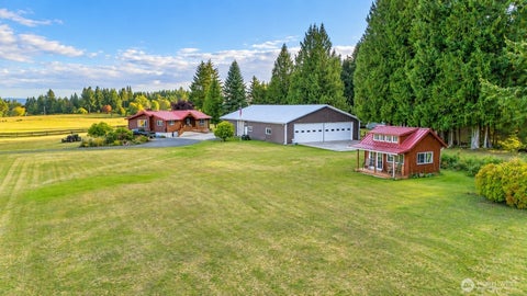 Photo of 429 Burnt Ridge Road, Onalaska, WA 98570 (MLS # 2588538)