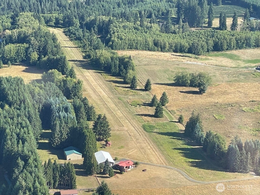 Photo of 429 Burnt Ridge Road, Onalaska, WA 98570 (MLS # 2588538)