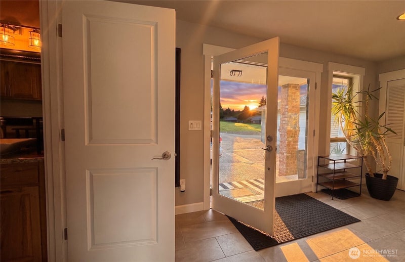 18064 Mariposa Lane