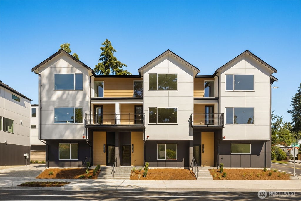 Photo of 18002 B 10th Avenue NE, Shoreline, WA 98155 (MLS # 2552373)