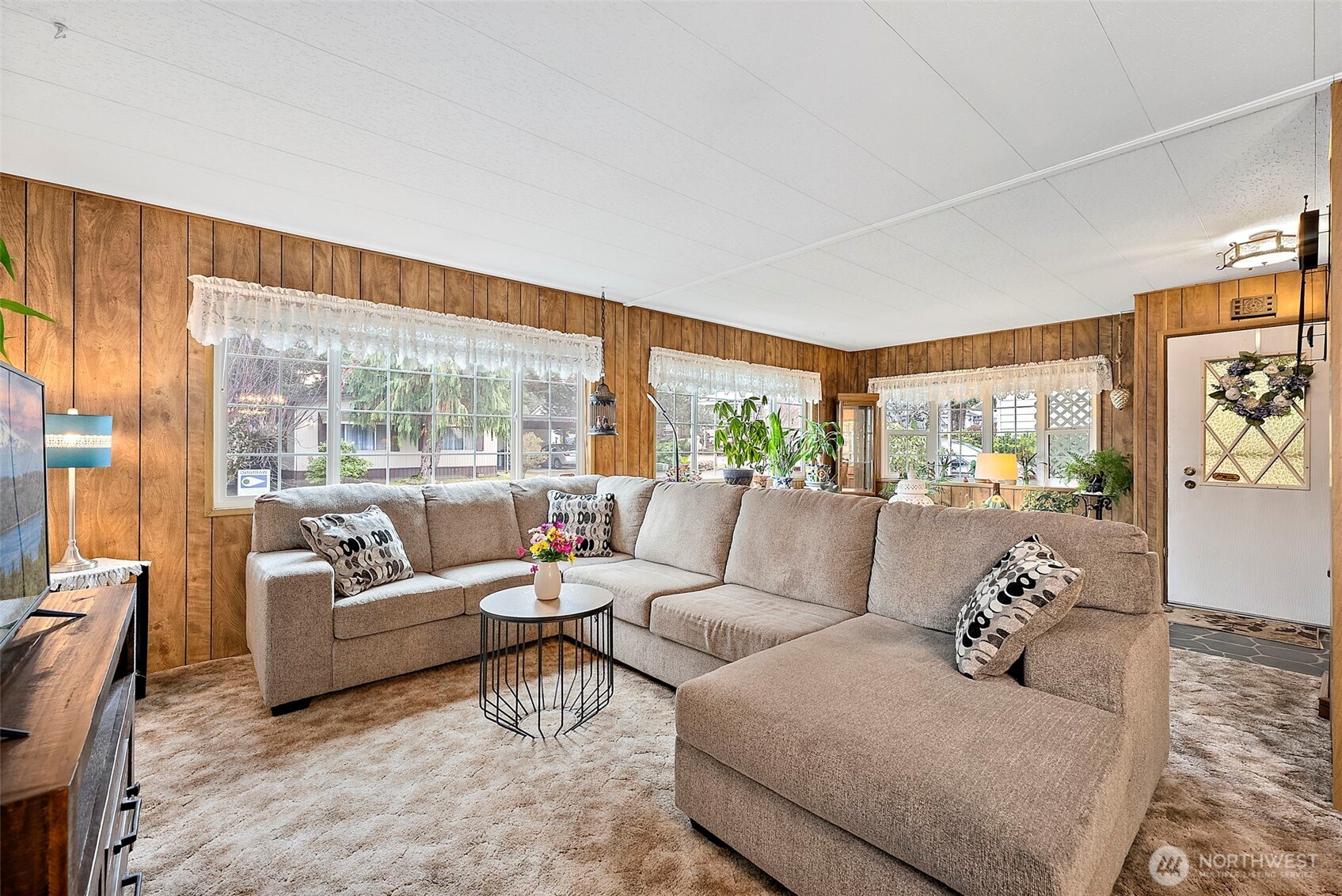 9314 Canyon Road E 82