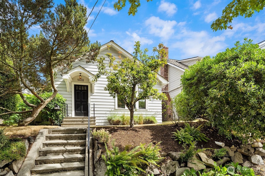 Photo of 5632 Keystone Place N, Seattle, WA 98103 (MLS # 2578782)