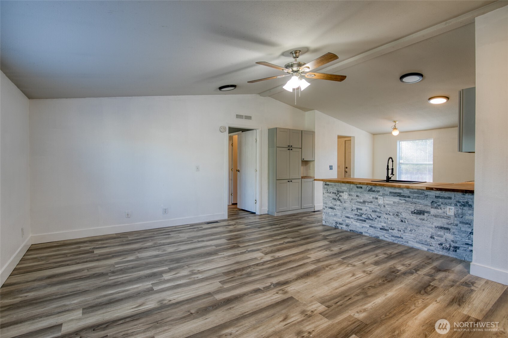 115 E Mohler