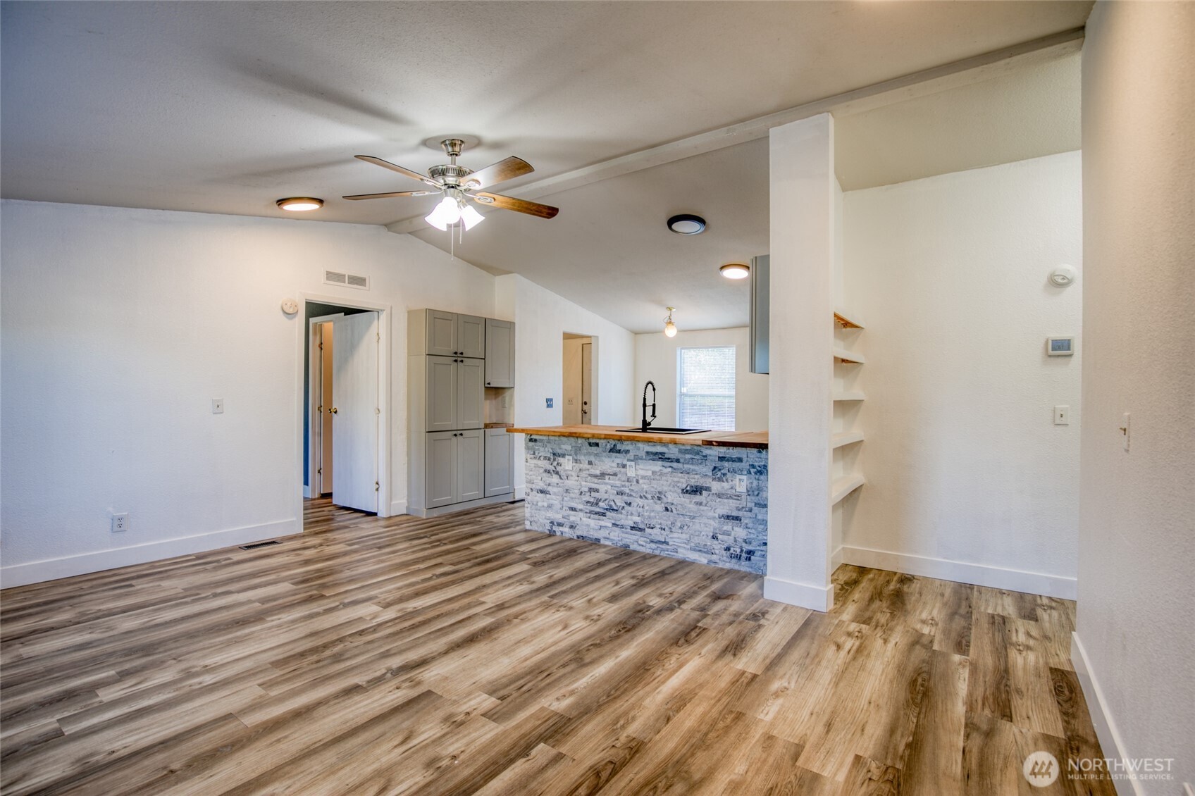 115 E Mohler