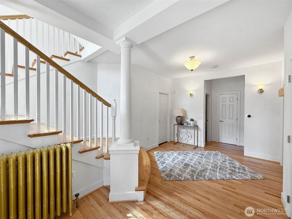 Photo of 337 25th Avenue E, Seattle, WA 98112 (MLS # 2422844)