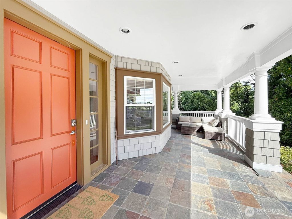 Photo of 337 25th Avenue E, Seattle, WA 98112 (MLS # 2422844)