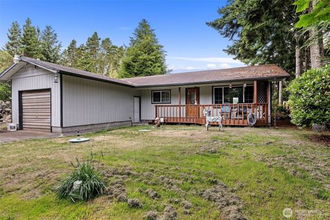 Photo of 1809 229th Place, Ocean Park, WA 98640 (MLS # 2433196)