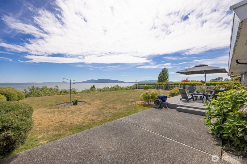 3919 Cliffside Drive