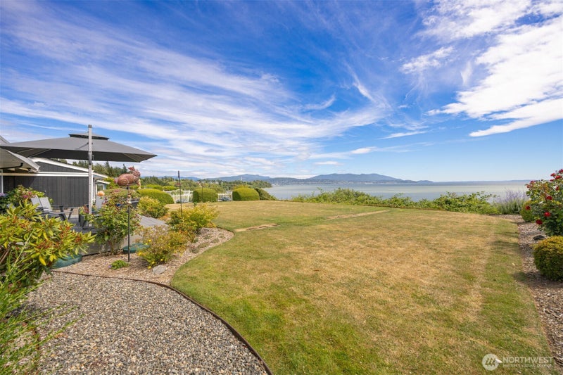 3919 Cliffside Drive