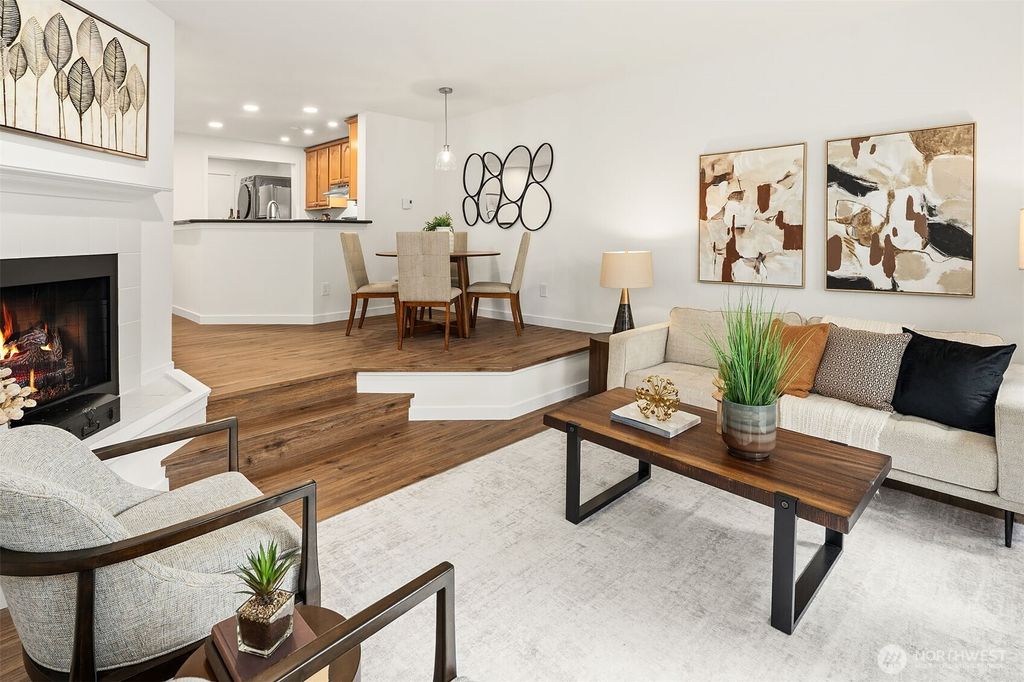 Photo of 4330 W Lake Sammamish Parkway SE #G114, Issaquah, WA 98027 (MLS # 2501887)