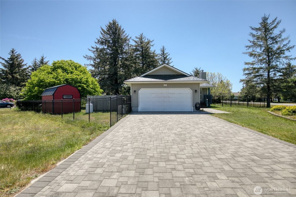 Photo of 372 Canal Drive SE, Ocean Shores, WA 98569 (MLS # 2522374)