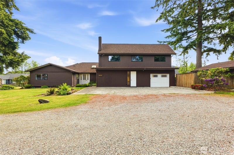 2406 Emerald Drive