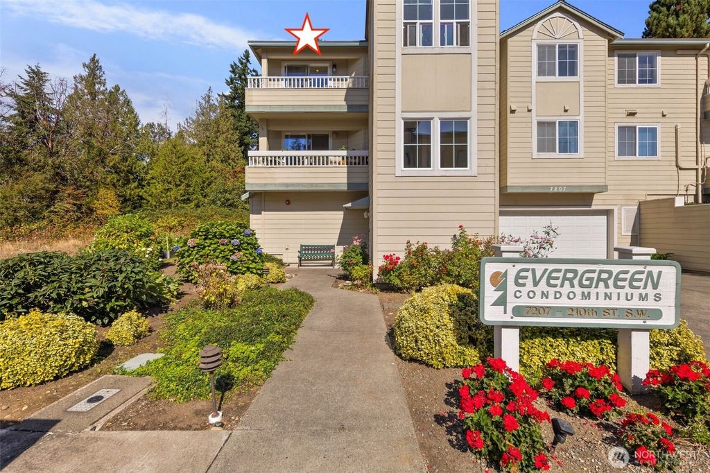 Photo of 7207 210th Street SW #202, Edmonds, WA 98026 (MLS # 2438151)
