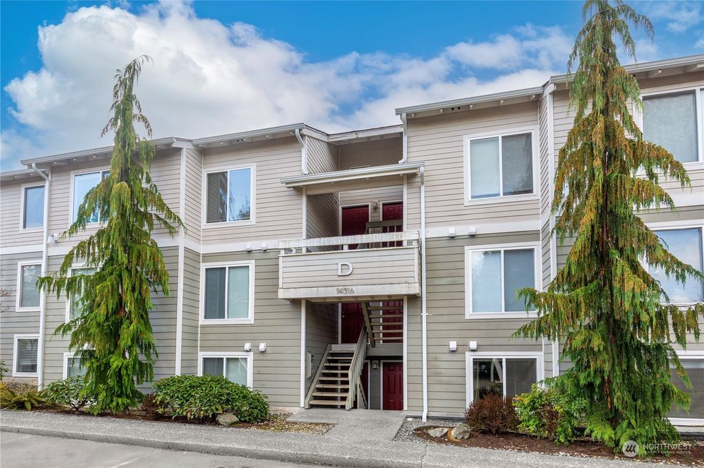 Photo of 14316 126th Avenue NE #D104, Kirkland, WA 98034 (MLS # 2056690)