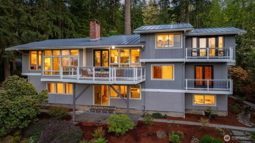 Photo of 17606 SE 60th Street, Bellevue, WA 98006 (MLS # 2360879)