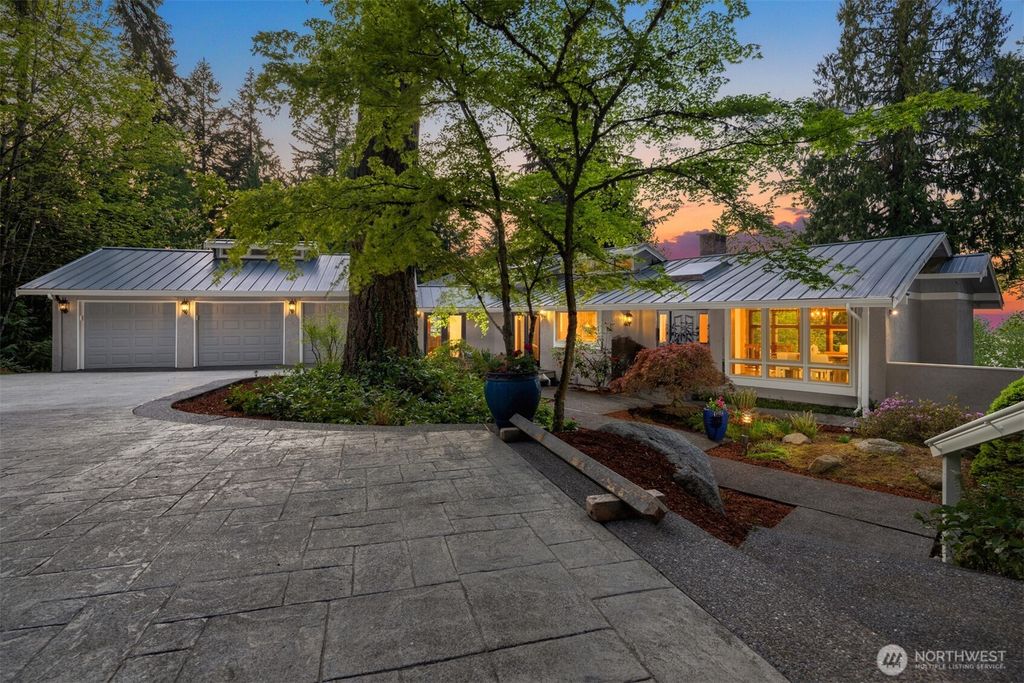 Photo of 17606 SE 60th Street, Bellevue, WA 98006 (MLS # 2360879)