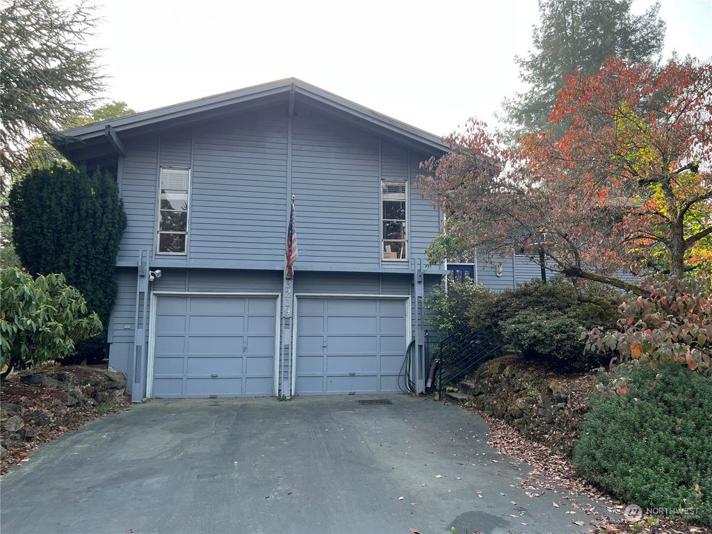 Photo of 3219 S 142nd Place, Tukwila, WA 98168 (MLS # 2022865)