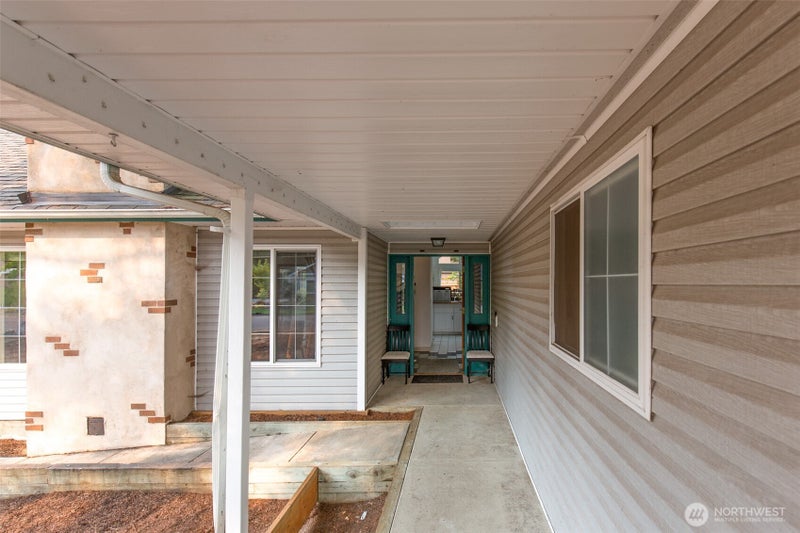 120 Sunland Drive