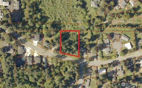 Photo of 120 XX SE May Creek Park Drive, Newcastle, WA 98059 (MLS # 2408422)