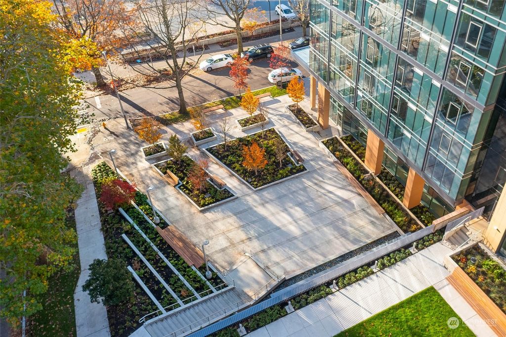 Photo of 800 Columbia Street #2608, Seattle, WA 98104 (MLS # 2313619)
