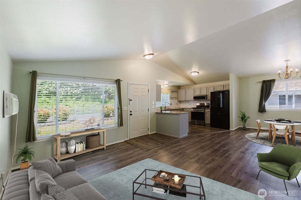 Photo of 644 Adele Avenue, Bremerton, WA 98312 (MLS # 2524758)
