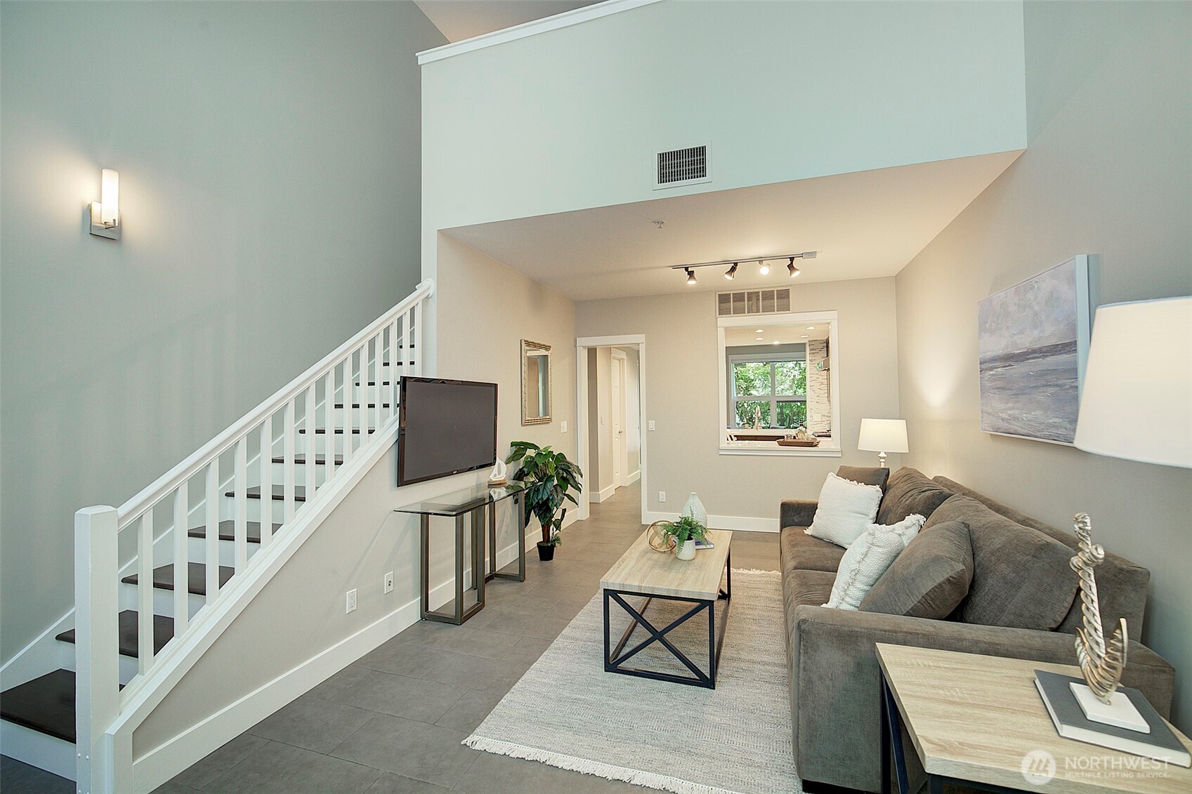 10042 Main Street 117