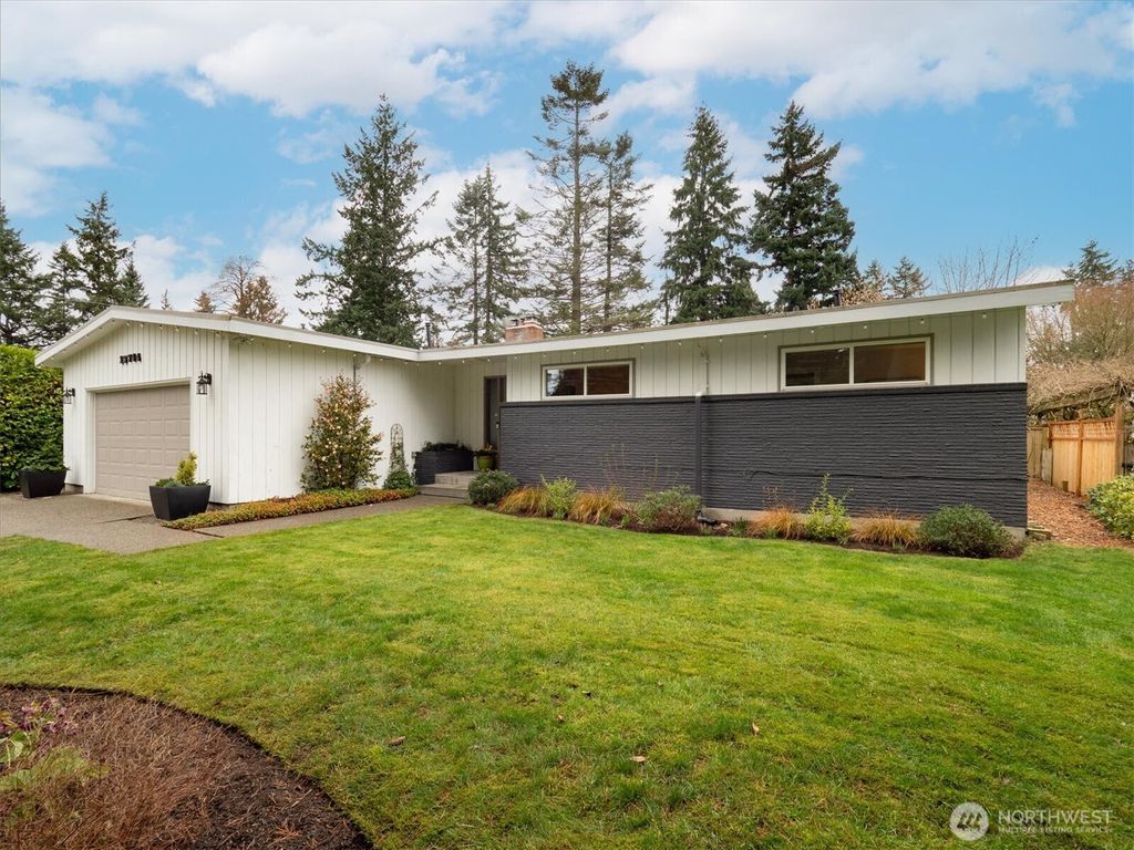 Photo of 13744 Ashworth Avenue N, Seattle, WA 98133 (MLS # 2486534)