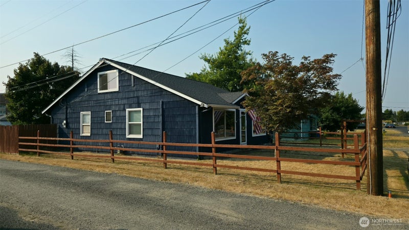 821 Marsh Avenue