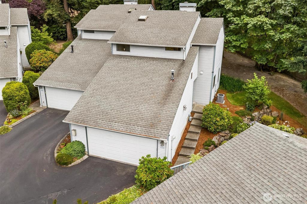 Photo of 11306 101st Place NE #1306, Kirkland, WA 98033 (MLS # 2550350)