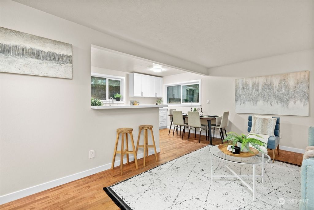 Photo of 30610 8th Avenue SW, Federal Way, WA 98023 (MLS # 2310763)
