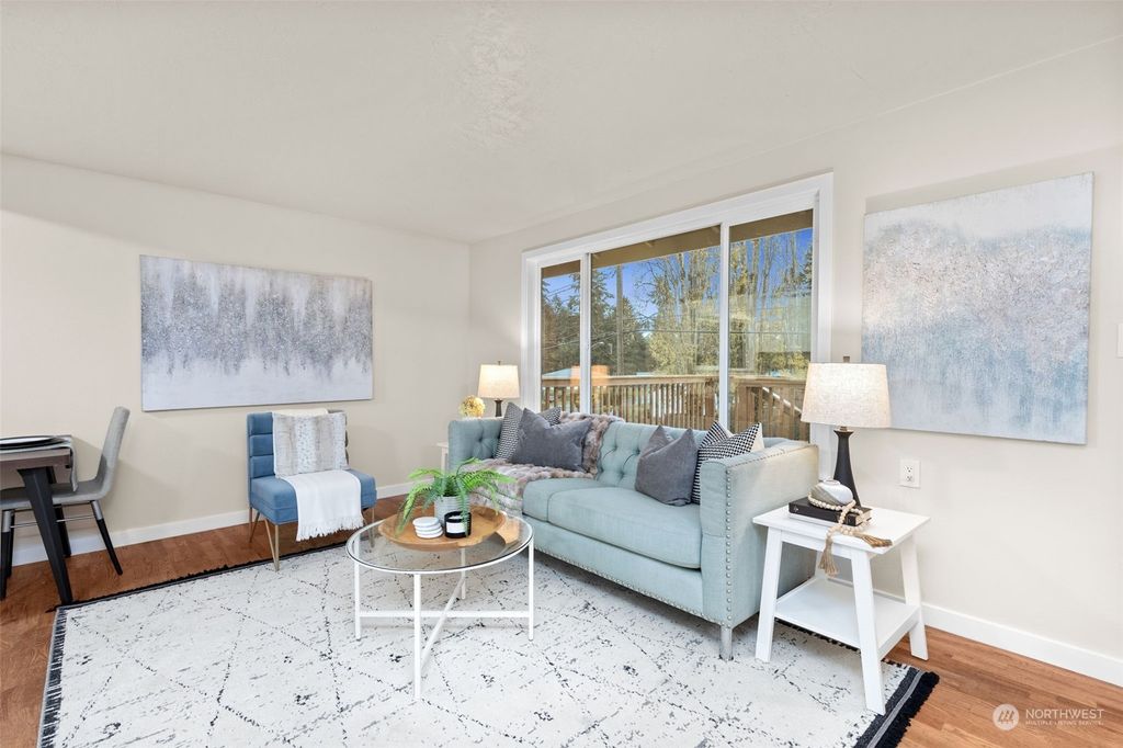 Photo of 30610 8th Avenue SW, Federal Way, WA 98023 (MLS # 2310763)