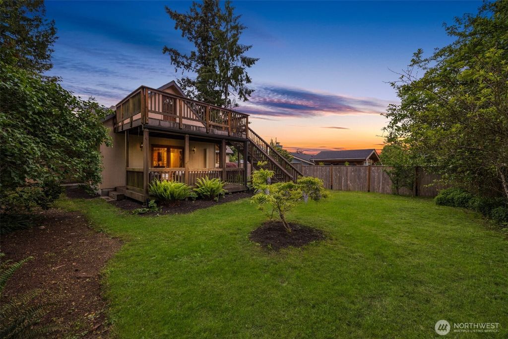 Photo of 21701 53rd Avenue W, Mountlake Terrace, WA 98043 (MLS # 2529287)
