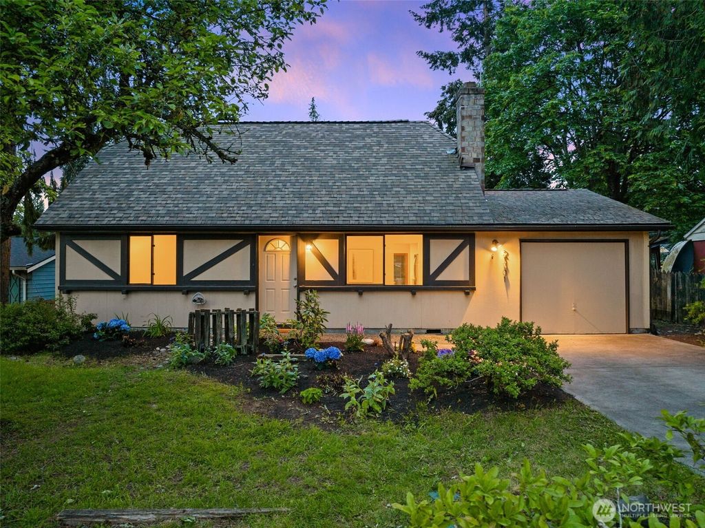 Photo of 21701 53rd Avenue W, Mountlake Terrace, WA 98043 (MLS # 2529287)