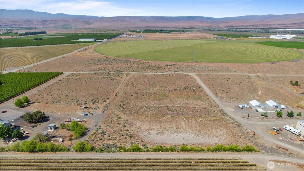 Photo of 0 TBD Highway 243, Mattawa, WA 99349 (MLS # 2467471)